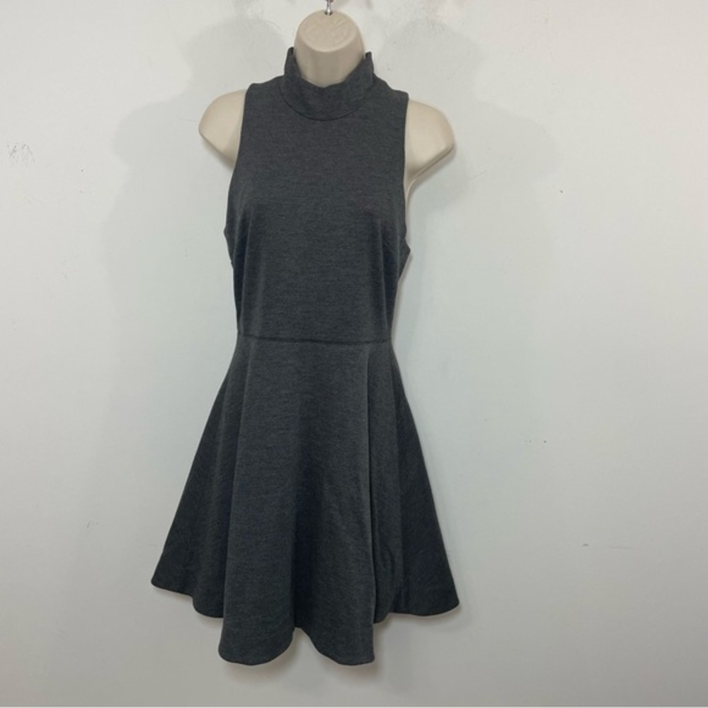 Kit & Ace Monaco Sleeveless Fit & Flare Dress Size 6 gray stretch minimalist